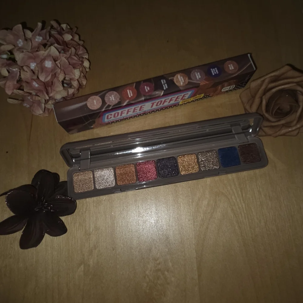 J Cat Beauty Coffee Toffee Sweet Tooth 9 Shadow Palette Bar